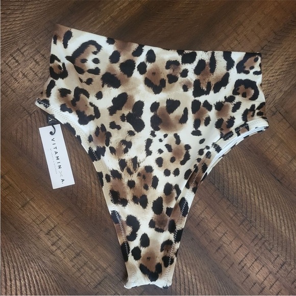 NWT Vitamin A Bottom Bikini Barcelona Sculpting High Waisted Leopard Size S 6-8 - Picture 4 of 7